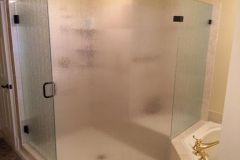 Frameless Rain glass neo-angle shower in Reston VA.